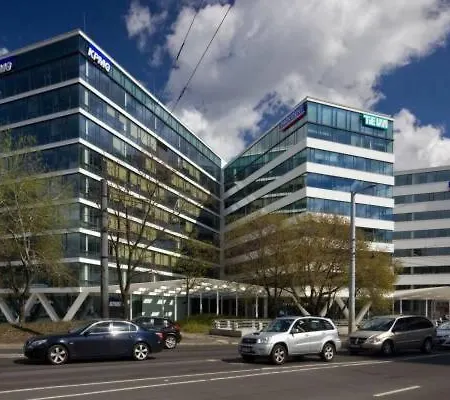 Apartment Business And Pleasure With Air Condition *