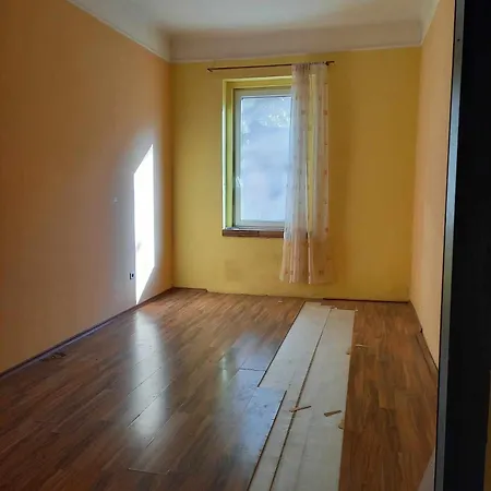 Business And Pleasure With Air Condition * Budapest
