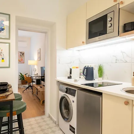 Business And Pleasure With Air Condition