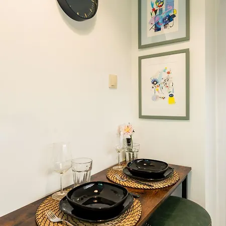 Business And Pleasure With Air Condition