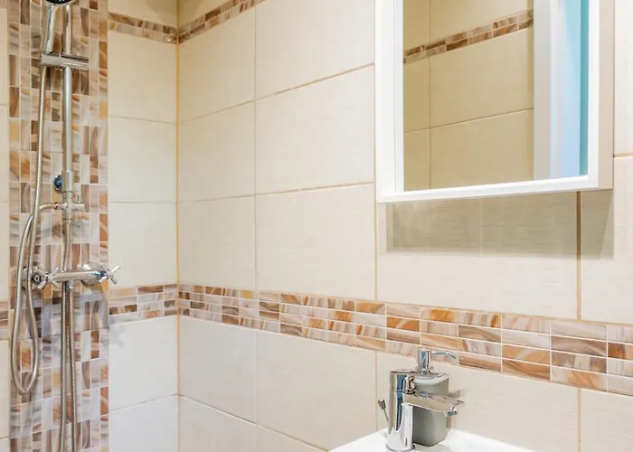 Business And Pleasure With Air Condition *